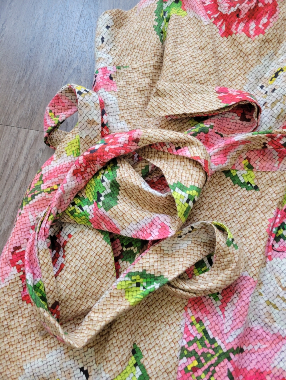 NWT Farm Rio Romper Woven Floral Crossed Back Frilled 100% Linen Multi Boho MD - Picture 11 of 16